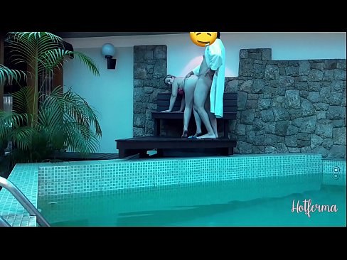 ❤️ Oga pe iranṣẹbinrin si awọn pool, sugbon ko le koju kan gbona ️  Ibalopo ❤